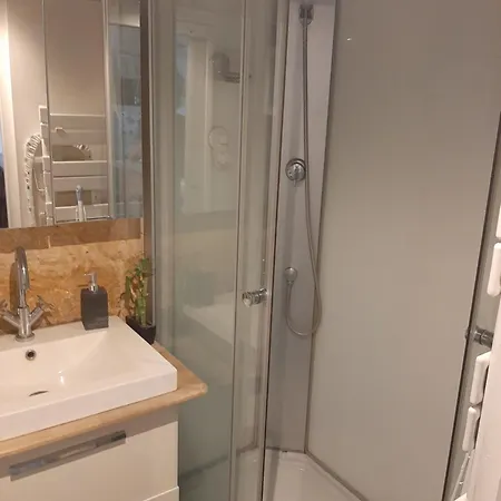 Avec Terrasse Centre Bordéus