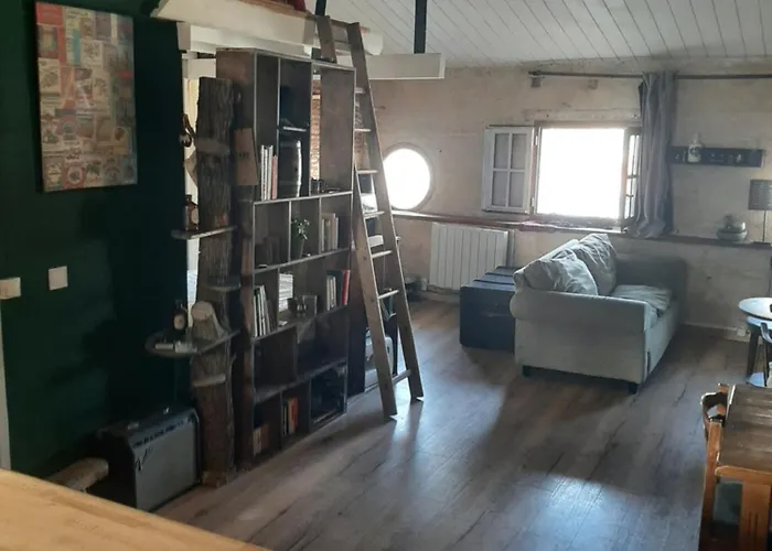 Avec Terrasse Centre Daire Bordeaux